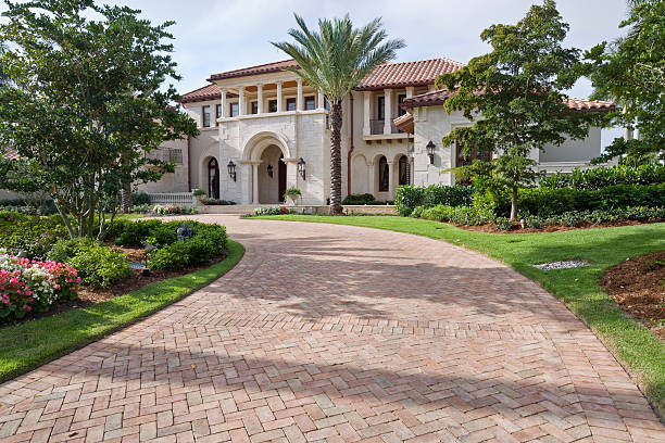 Best Local Driveway Pavers  in , NH